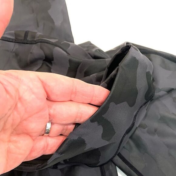 New✨ AMALLI TALLI Camo Leggings (Sz L Tall) - Picture 2 of 8